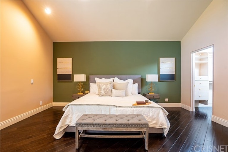 Photo 45 of 72 - 10214 Candleberry Ln, Northridge, CA 91324