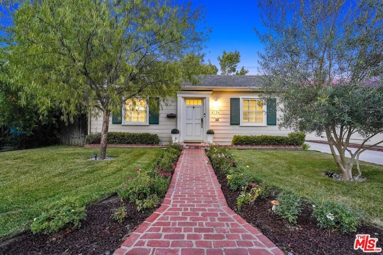 Photo 43 of 50 - 4734 Farmdale Ave, North Hollywood, CA 91602