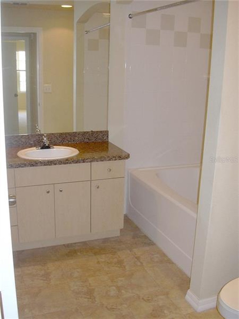 Photo 18 of 21 - 100 4th Ave S #229, Saint Petersburg, FL 33701