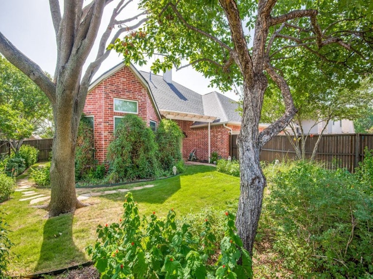 Photo 29 of 36 - 2008 Covey Glen Rd, McKinney, TX 75072