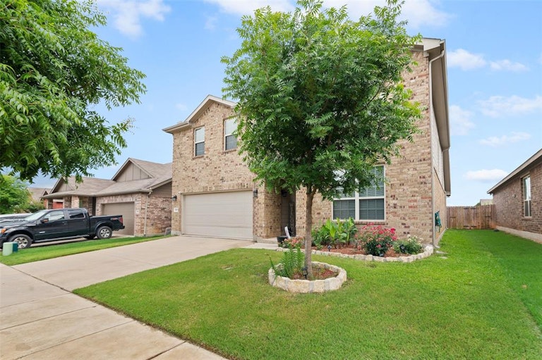 Photo 3 of 30 - 5408 Wharfside Pl, Denton, TX 76208