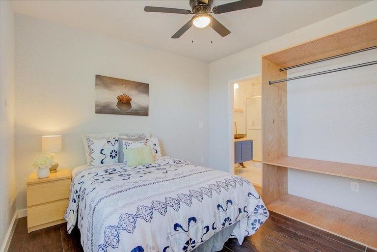 Photo 26 of 43 - 10082 Mud Hen Way, Elk Grove, CA 95757