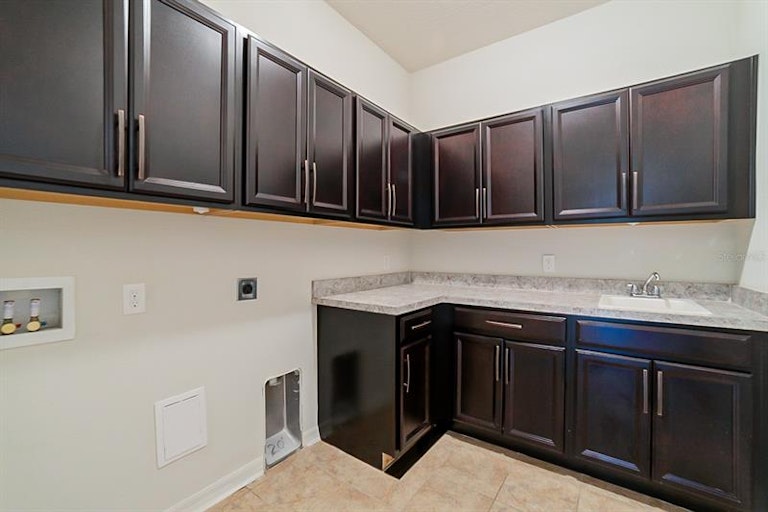Photo 8 of 24 - 32601 Harmony Oaks Dr, Wesley Chapel, FL 33545