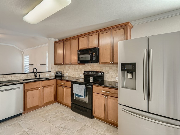 Photo 9 of 28 - 604 Mourning Dove Ln, Leander, TX 78641