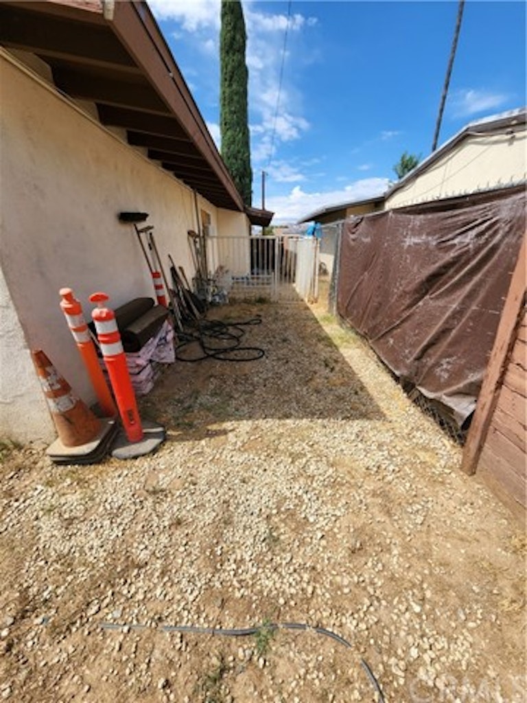 Photo 6 of 6 - 25189 Juanita Ave, Moreno Valley, CA 92551