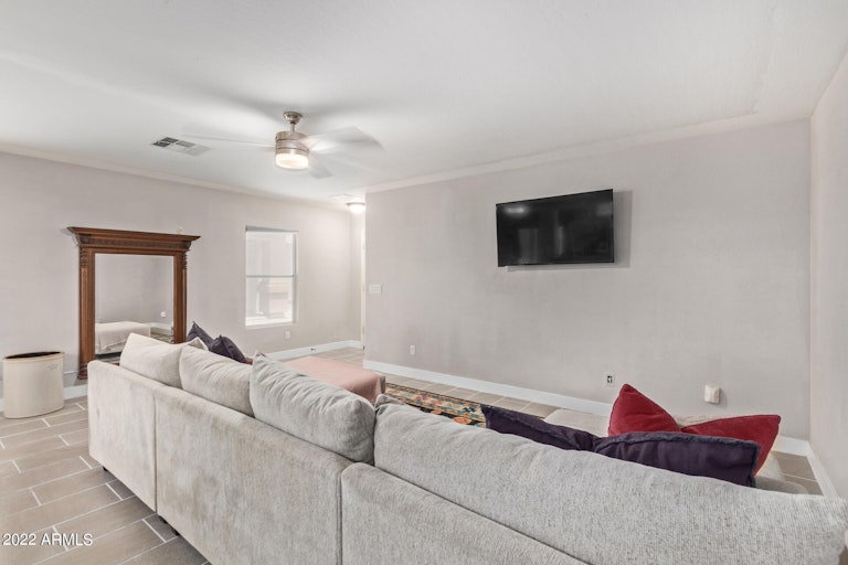Photo 7 of 25 - 1550 S 228th Ln, Buckeye, AZ 85326