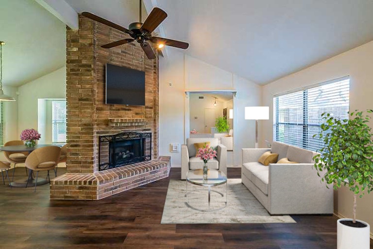 Photo 2 of 28 - 26 Parkbriar Cir, Baytown, TX 77521