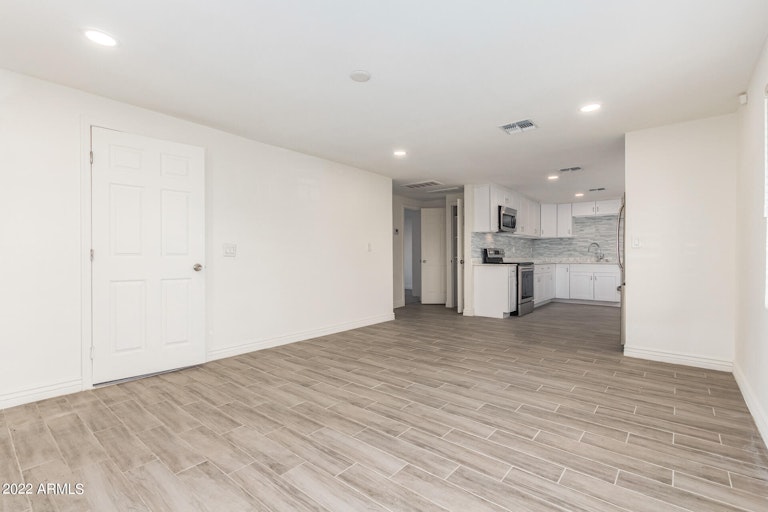 Photo 5 of 25 - 4647 N 9th St, Phoenix, AZ 85014