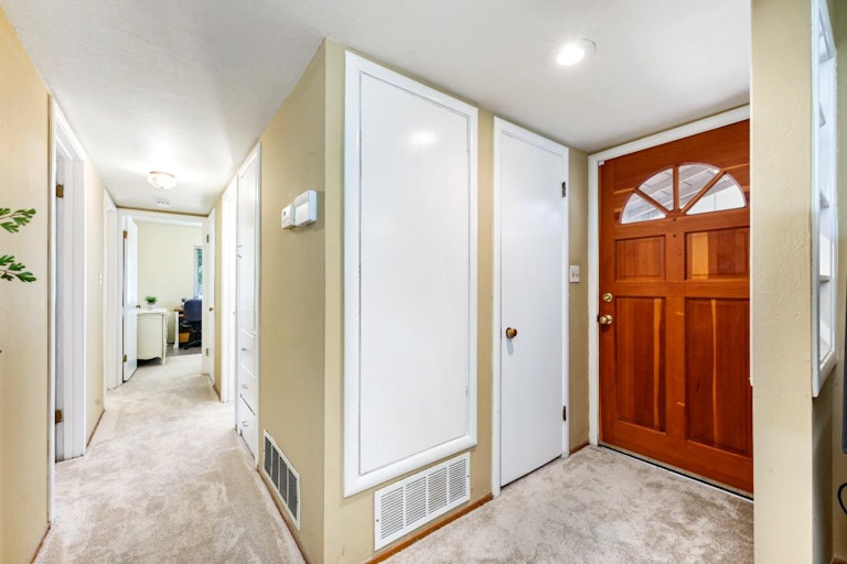 Photo 20 of 31 - 3359 Becerra Way, Sacramento, CA 95821