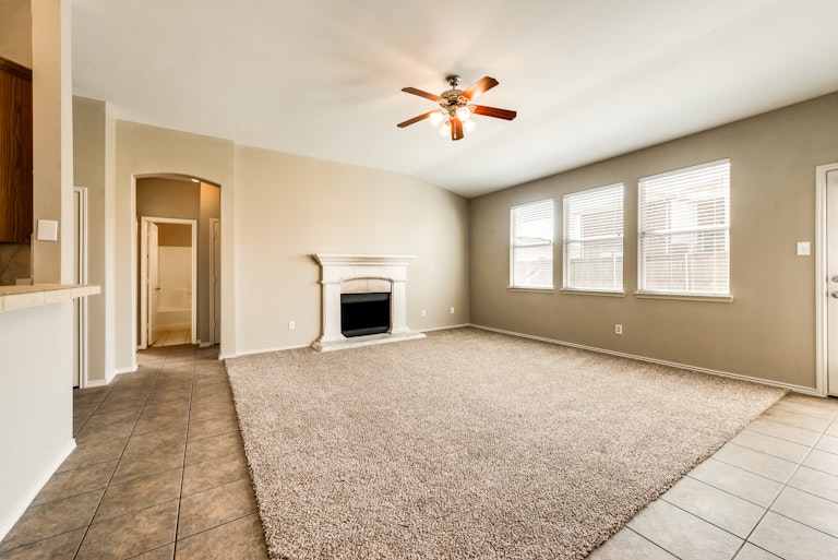 Photo 2 of 26 - 3412 Replay Ln, Little Elm, TX 75068