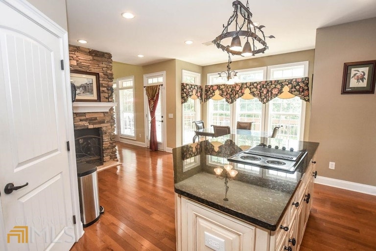 Photo 23 of 105 - 1013 Country Ln, Loganville, GA 30052