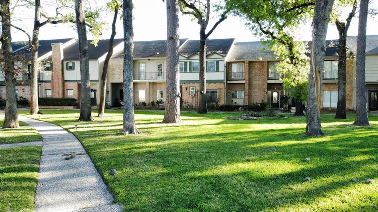 Photo 27 of 28 - 672 N Eldridge Pkwy, Houston, TX 77079