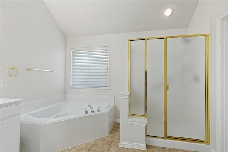 Photo 18 of 30 - 423 Black Diamond Ct, Fairview, TX 75069