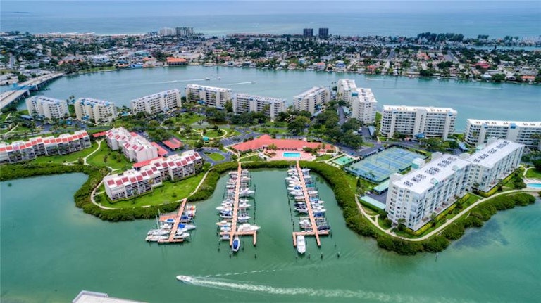 Photo 1 of 25 - 7892 Sailboat Key Blvd S #505, South Pasadena, FL 33707
