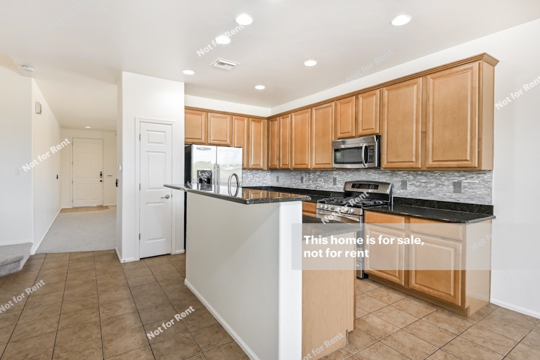 Photo 4 of 27 - 14376 N Bannerstone Ct, Marana, AZ 85658