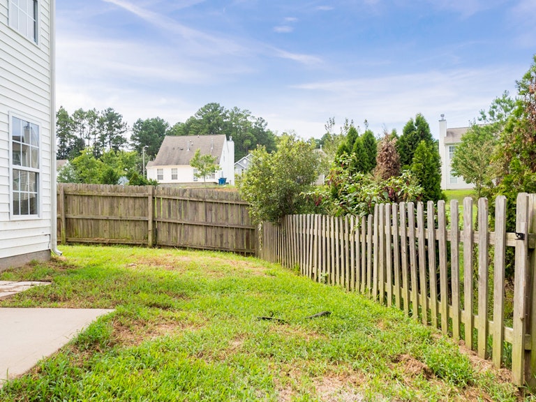 Photo 23 of 23 - 2601 Blue Iris Ln, Durham, NC 27703