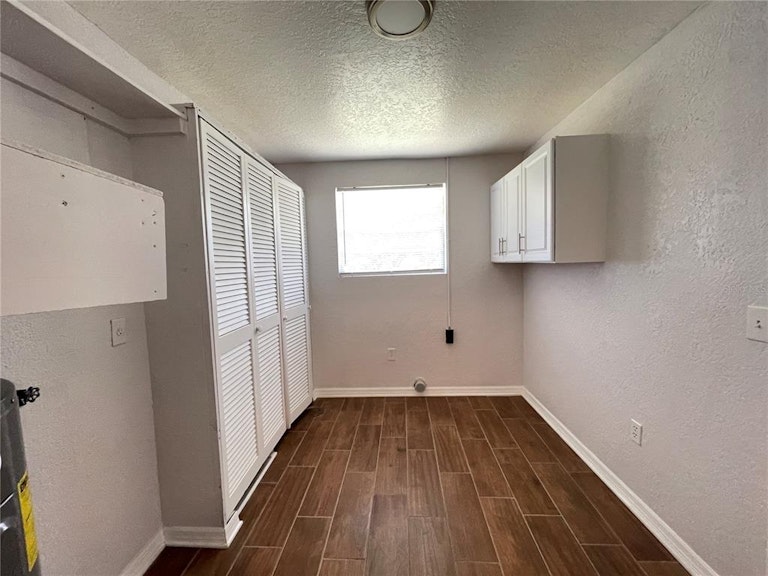 Photo 11 of 30 - 1107 31st Street Ct E, Palmetto, FL 34221