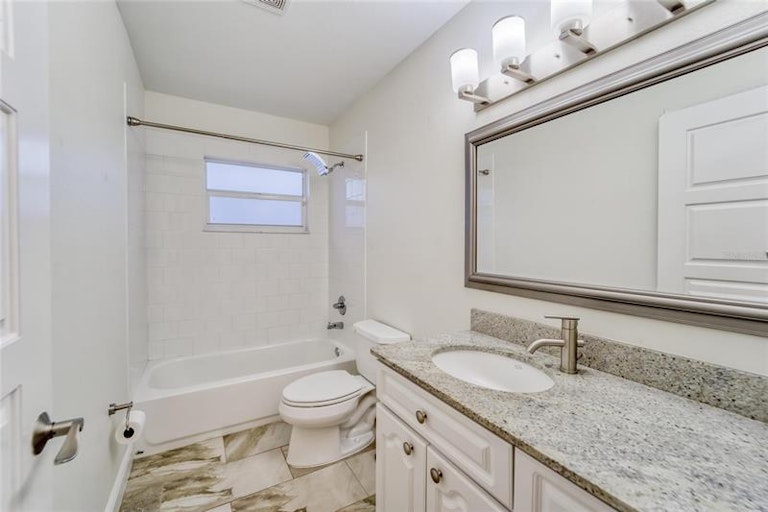 Photo 41 of 88 - 2113 S West Shore Blvd, Tampa, FL 33629