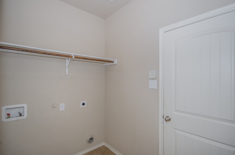 Photo 42 of 44 - 9713 Mulligan Dr, McKinney, TX 75072