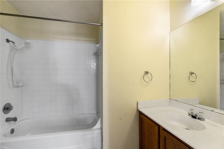 Photo 24 of 30 - 8801 Piney Creek Bnd, Austin, TX 78745