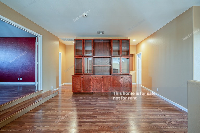 Photo 21 of 36 - 18718 N 62nd Dr, Glendale, AZ 85308