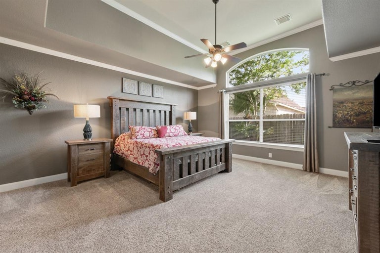 Photo 16 of 39 - 333 Grand Creek Dr, League City, TX 77573