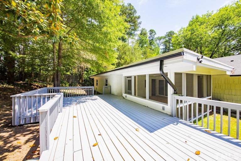 Photo 32 of 35 - 3004 Ithaca St, Durham, NC 27707