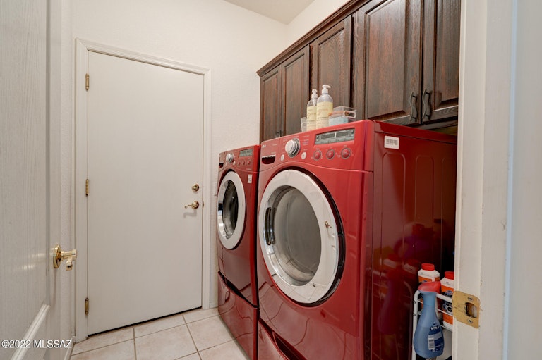 Photo 25 of 42 - 2264 W Noble Heights Dr, Tucson, AZ 85742