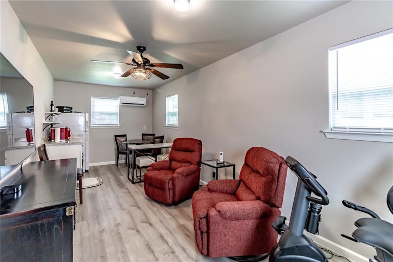 Photo 26 of 27 - 603 Coyle St, Garland, TX 75040