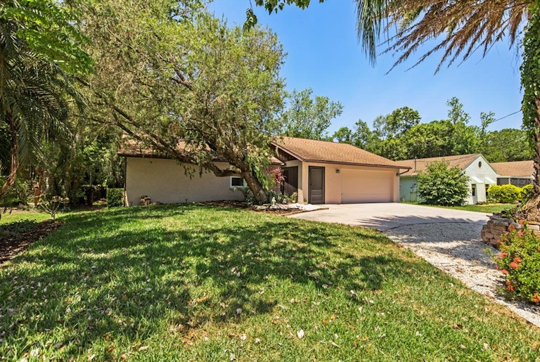 Photo 3 of 27 - 4344 Nelson Ave, Sarasota, FL 34231