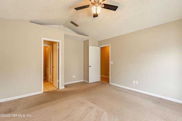 Photo 16 of 28 - 1842 Manitoba Ct N, Middleburg, FL 32068