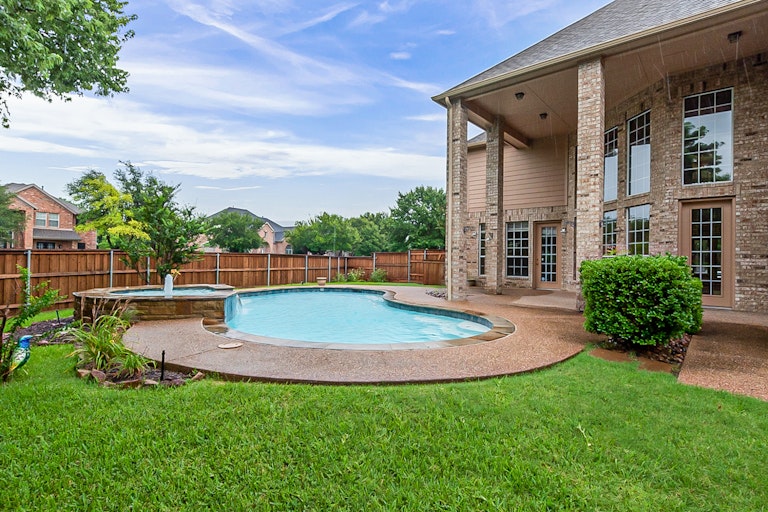 Photo 39 of 41 - 1900 Winchester St, McKinney, TX 75070