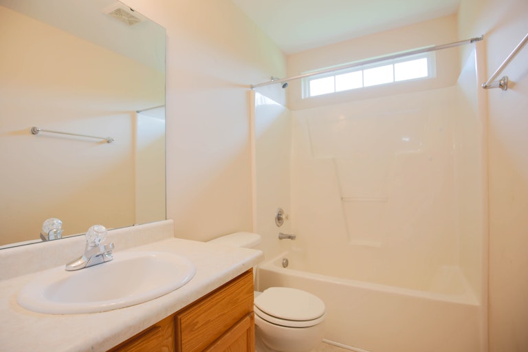 Photo 15 of 23 - 2269 Southfort Dr, Garner, NC 27529