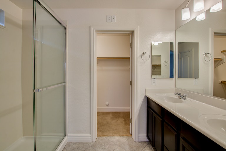 Photo 19 of 33 - 1063 S Storment Ln, Gilbert, AZ 85296