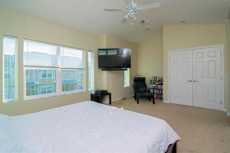 Photo 11 of 20 - 1287 Sawgrass St, Clearwater, FL 33755