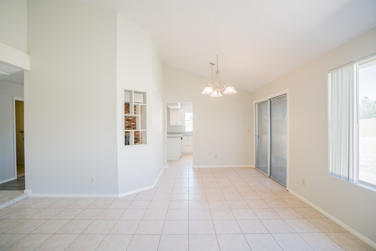 Photo 10 of 21 - 4034 W Windrose Dr, Phoenix, AZ 85029