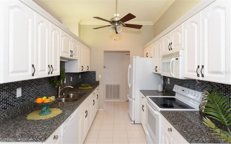Photo 17 of 25 - 6802 Brookhaven Pl, Bradenton, FL 34203