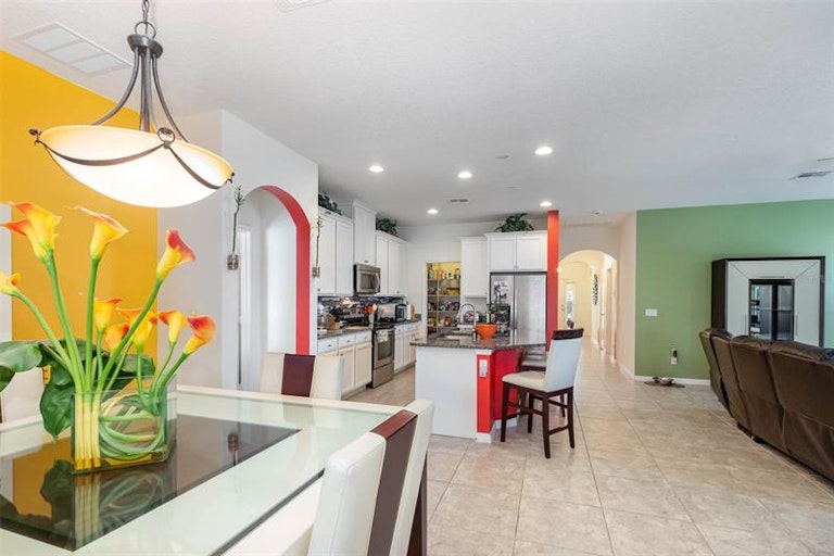 Photo 8 of 28 - 2814 Carter Grove Ln, Kissimmee, FL 34741