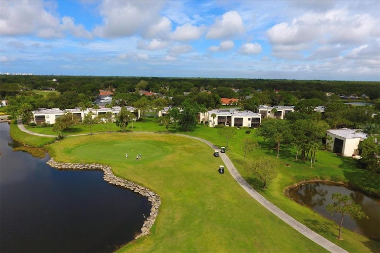 Photo 6 of 37 - 4793 Winslow Beacon #33, Sarasota, FL 34235