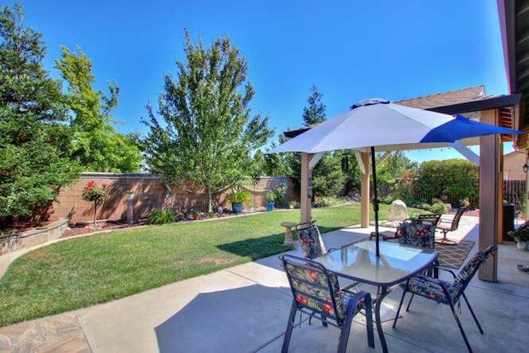 Photo 28 of 37 - 3469 Listan Way, Rancho Cordova, CA 95670