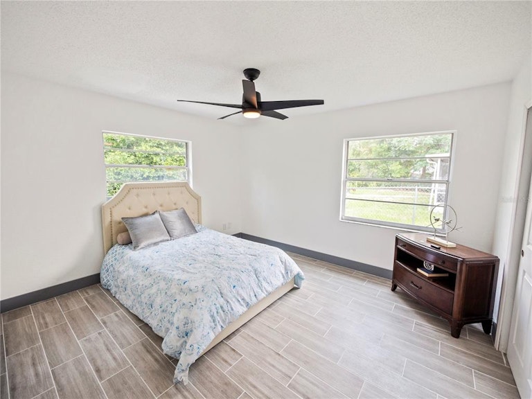 Photo 13 of 24 - 631 Callahan St, Winter Park, FL 32789