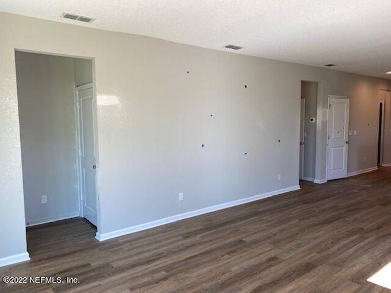 Photo 7 of 12 - 75613 Blackbird Dr, Yulee, FL 32097