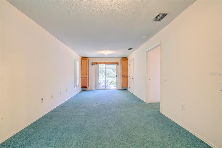Photo 15 of 21 - 6904 Westinghouse Ave, Tampa, FL 33619