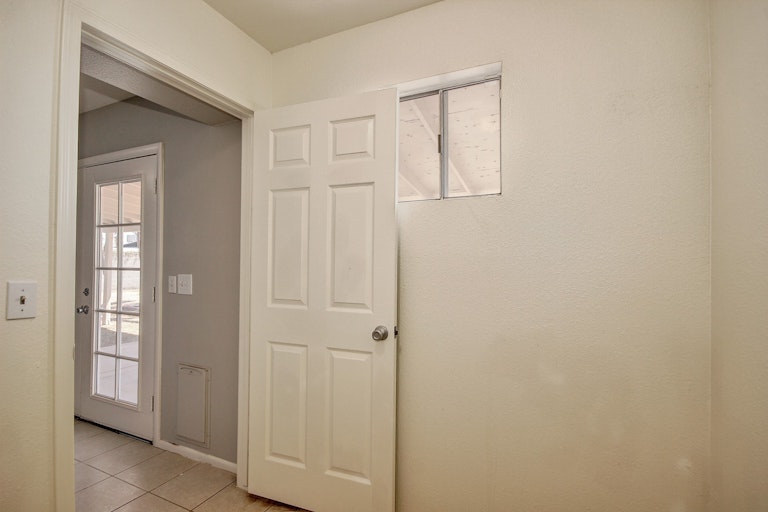 Photo 19 of 25 - 1133 E Glade Cir, Mesa, AZ 85204
