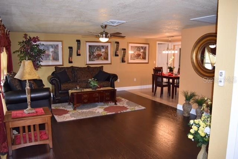 Photo 3 of 25 - 12416 Cobble Stone Dr, Hudson, FL 34667