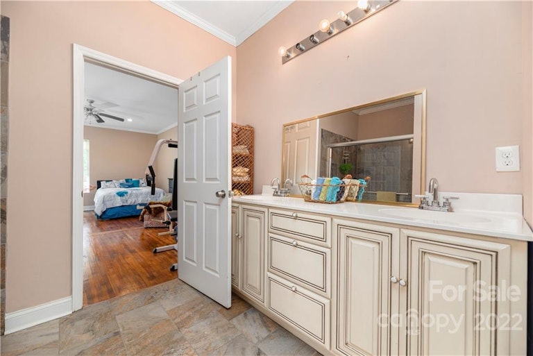 Photo 15 of 32 - 3617 Tuckaseegee Rd, Charlotte, NC 28208