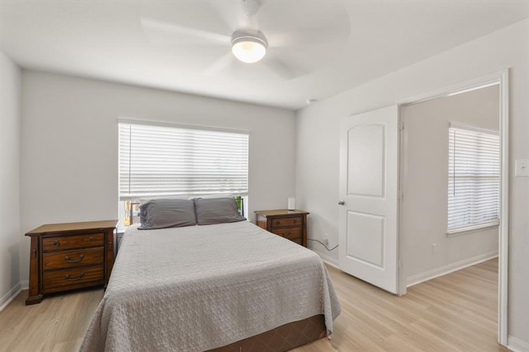 Photo 13 of 24 - 3029 Iron Woods Dr, Katy, TX 77493