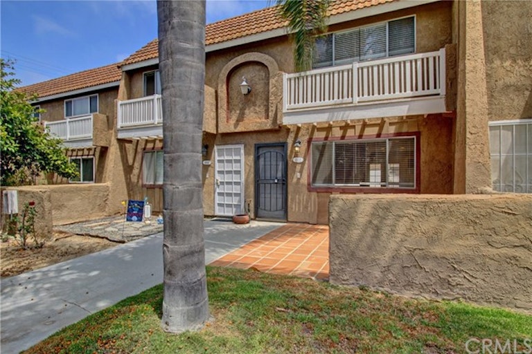 Photo 1 of 27 - 4902 Skipjack Dr #94, Huntington Beach, CA 92649
