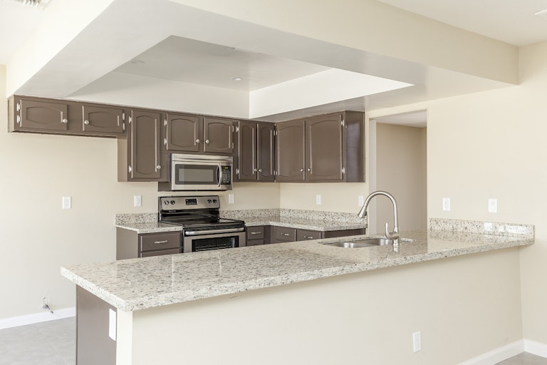 Photo 6 of 26 - 3926 W Campo Bello Dr, Glendale, AZ 85308
