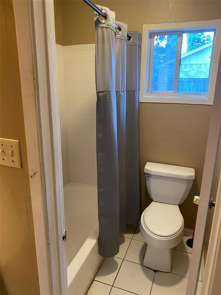Photo 14 of 25 - 15211 Heron Park Dr, Humble, TX 77396
